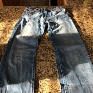 Men’s Levi’s, excellent condition, size 28x32